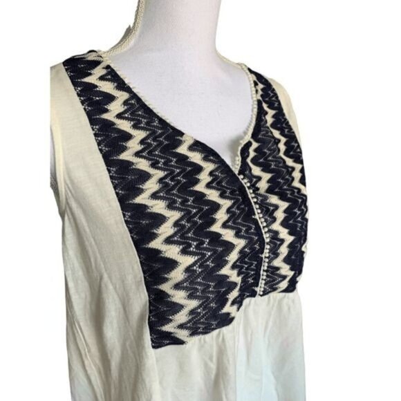 Two by Vince Camuto Womens Top Size Small Sleeveless White With Lace Overlay - Picture 4 of 11